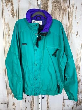 Columbia Men's Teal Shell Jacket with Purple Hood Lining. Size XL.